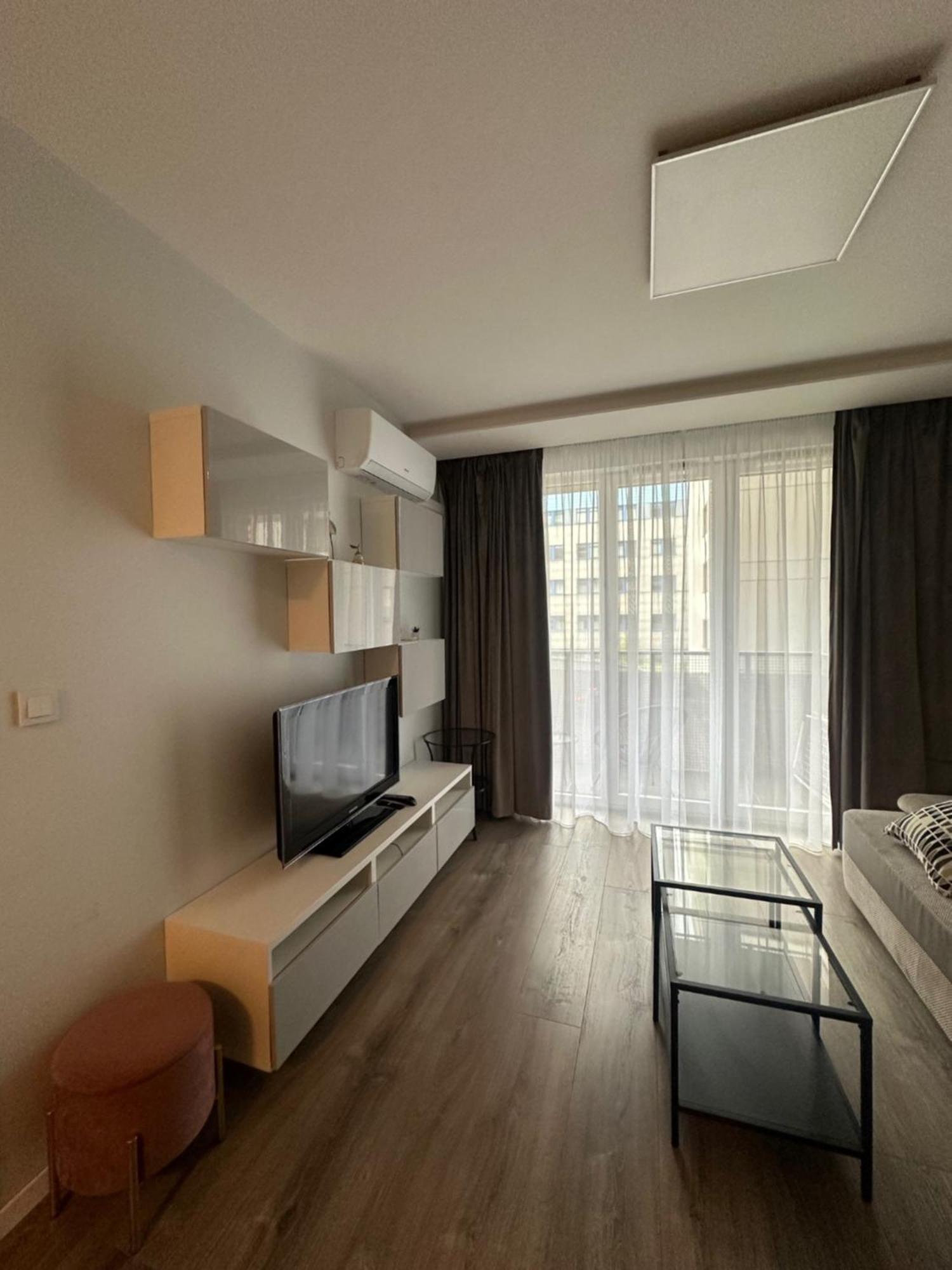 Modern Apartment Near To The Chopin'S Airport Cybernetyki 2A Varsóvia Exterior foto